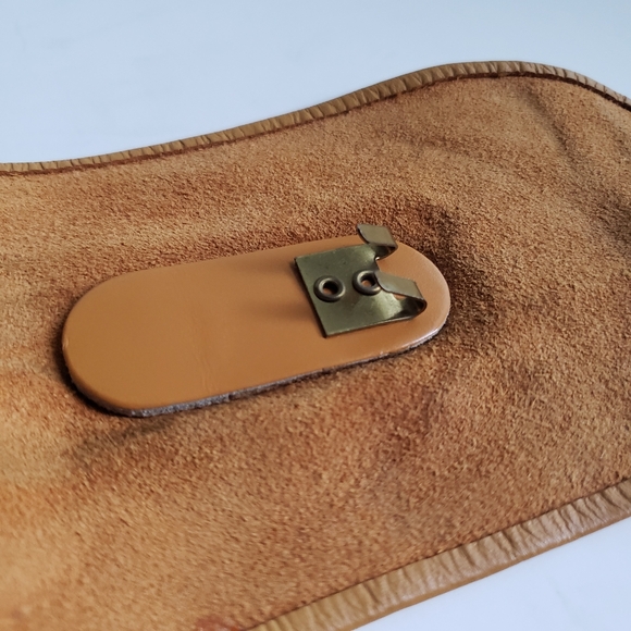 Emmanuel | Vintage Leather Wrap Belt - Picture 9 of 15